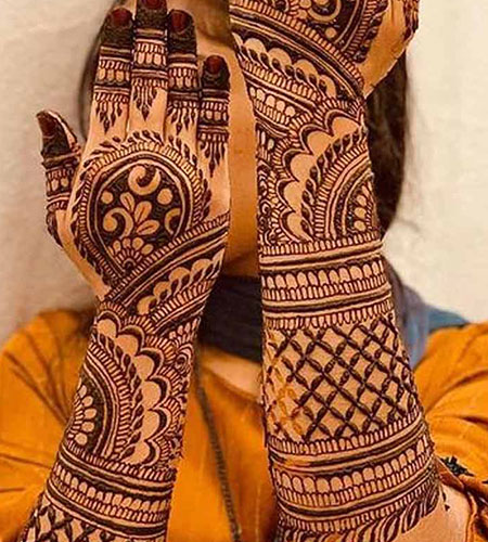 Karwa Chauth Mehandi Artst in Agra