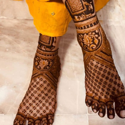 Best Foot Mehandi Artist in Delhi