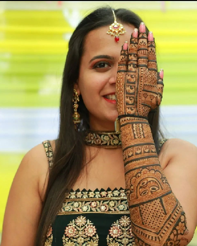 Traditional and Modern Mehandi Designs