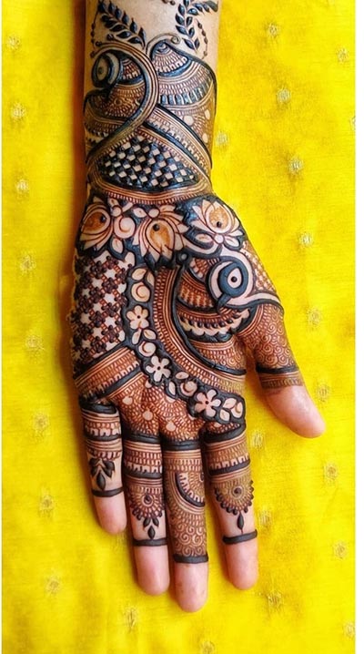 Rinku mehandi Artist