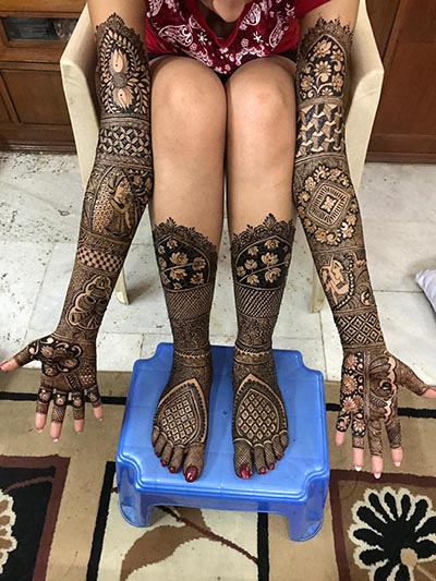 Mehandi artist at home service